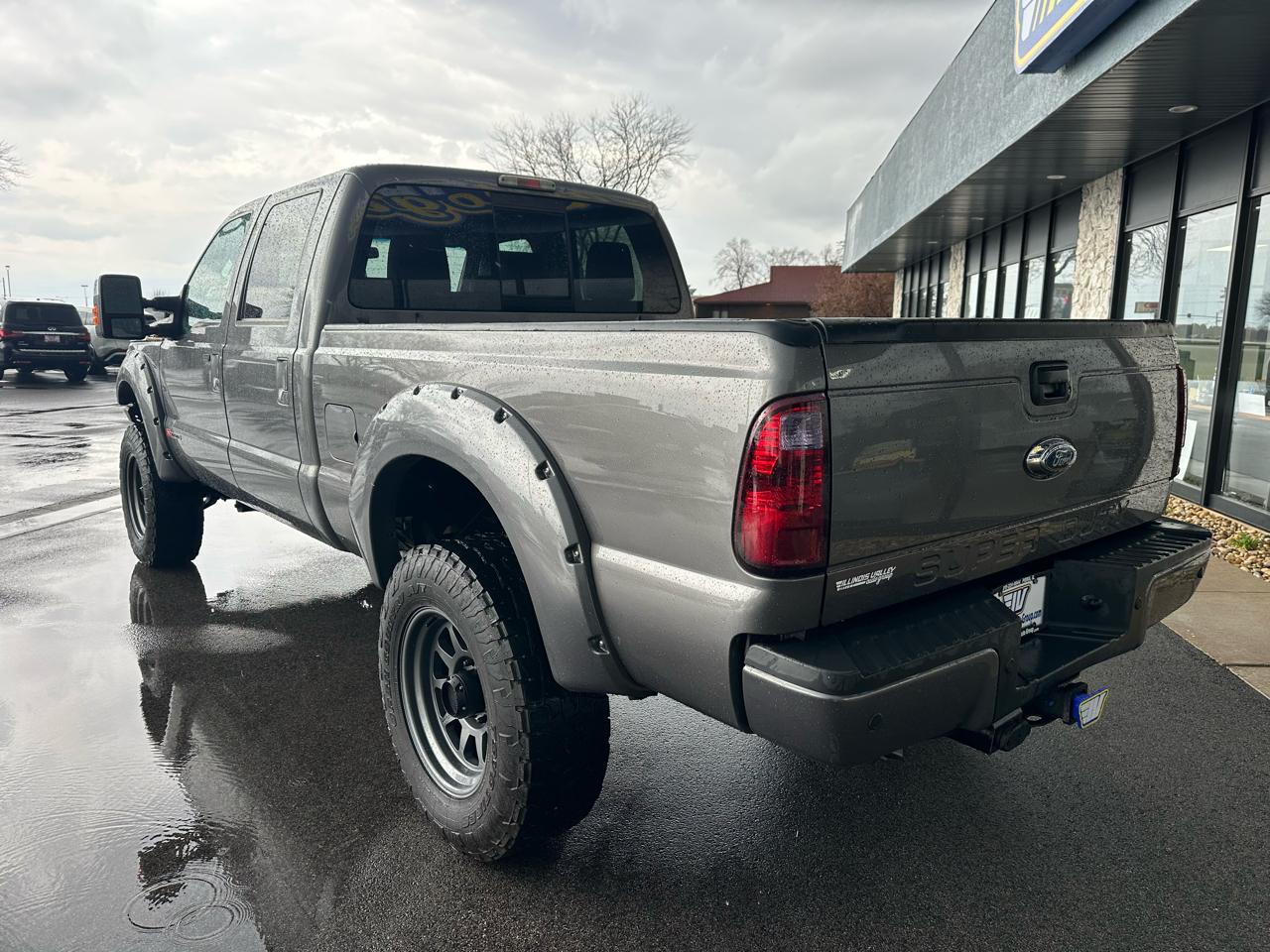 Ford F-350 SD Lariat Crew Cab 4WD 2013