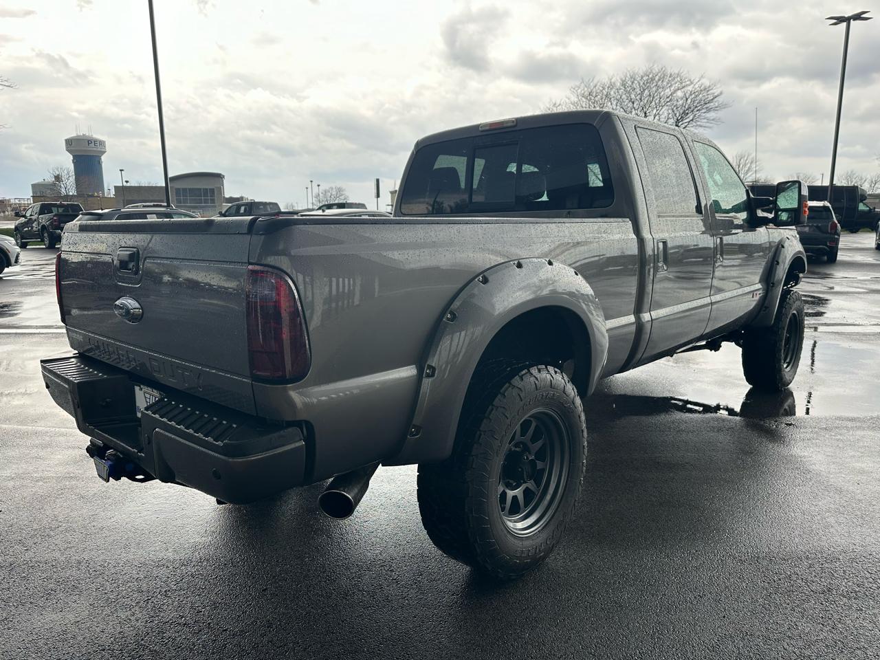 Ford F-350 SD Lariat Crew Cab 4WD 2013