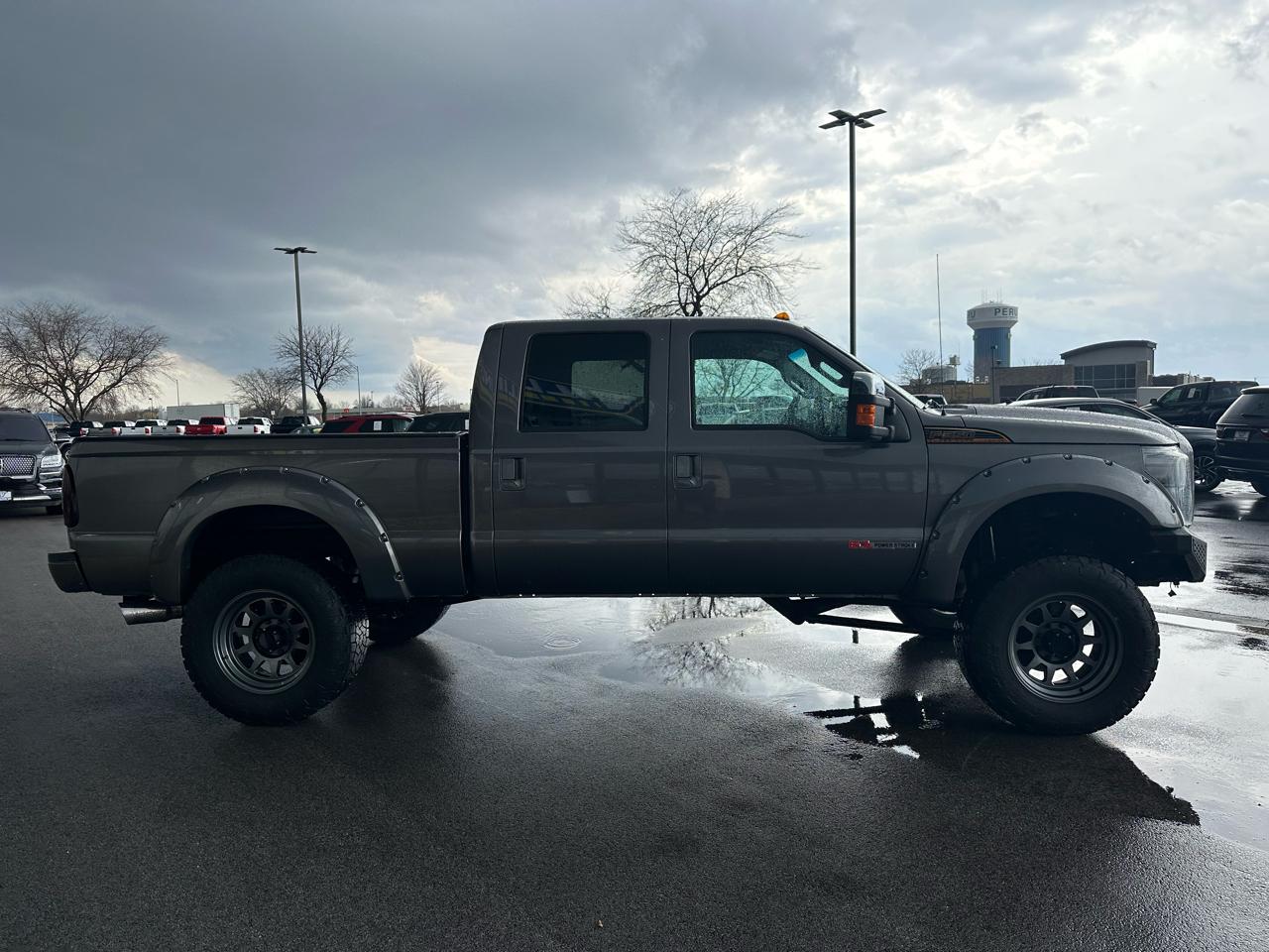 Ford F-350 SD Lariat Crew Cab 4WD 2013