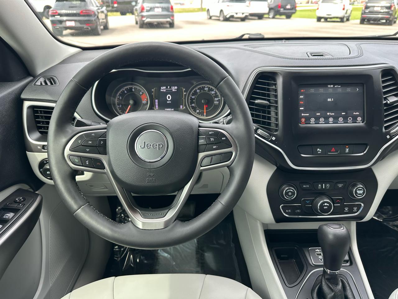 Jeep Cherokee Latitude Plus FWD 2021
