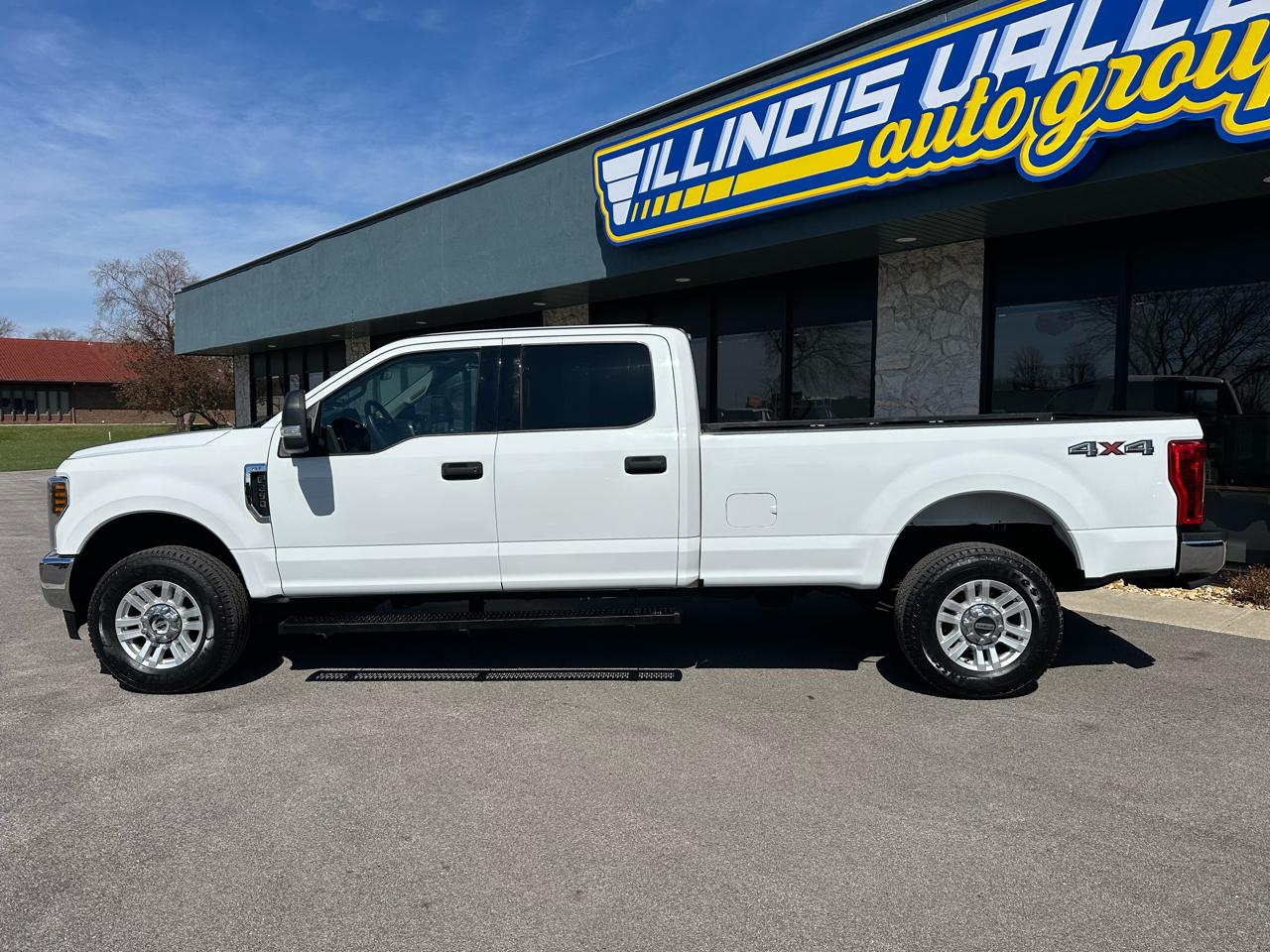 Ford F-250 SD XLT Crew Cab Long Bed 4WD 2019