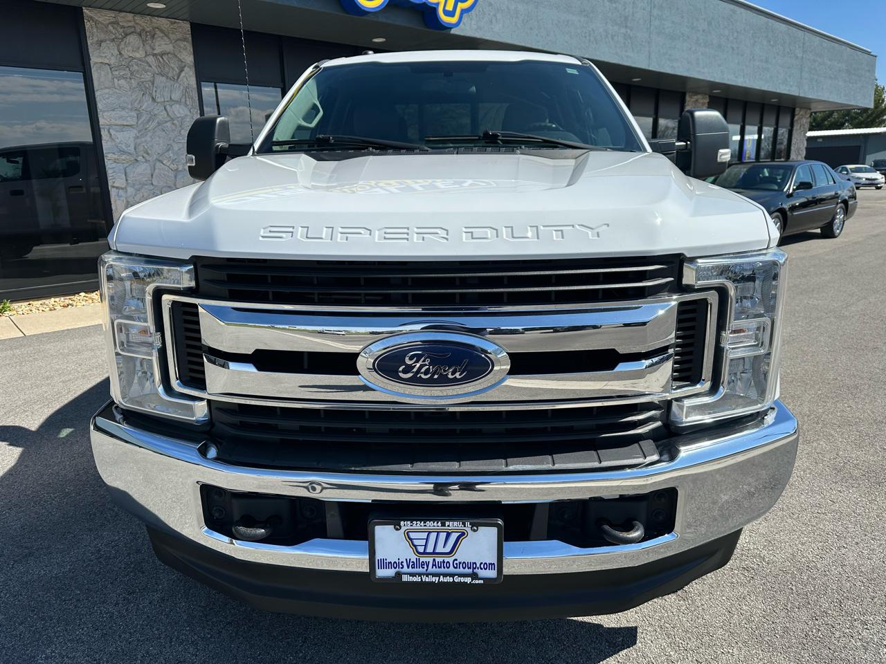 Ford F-250 SD XLT Crew Cab Long Bed 4WD 2019