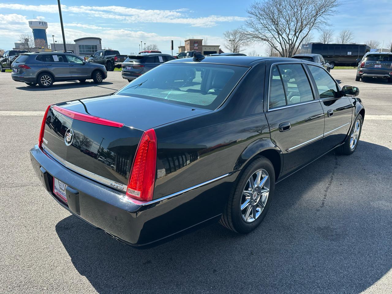 Cadillac DTS Luxury 2010