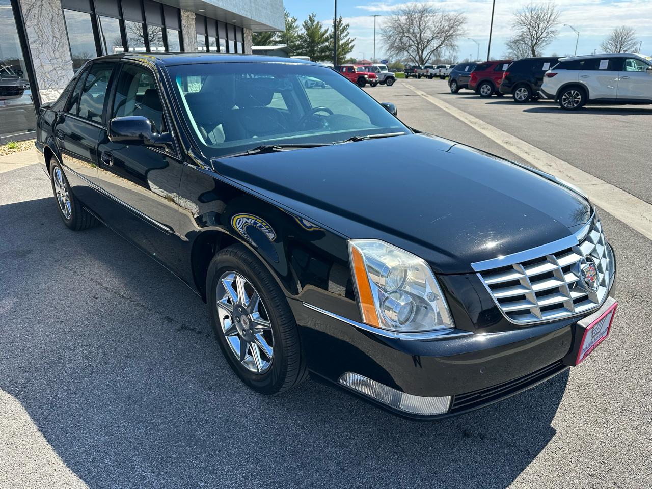 Cadillac DTS Luxury 2010