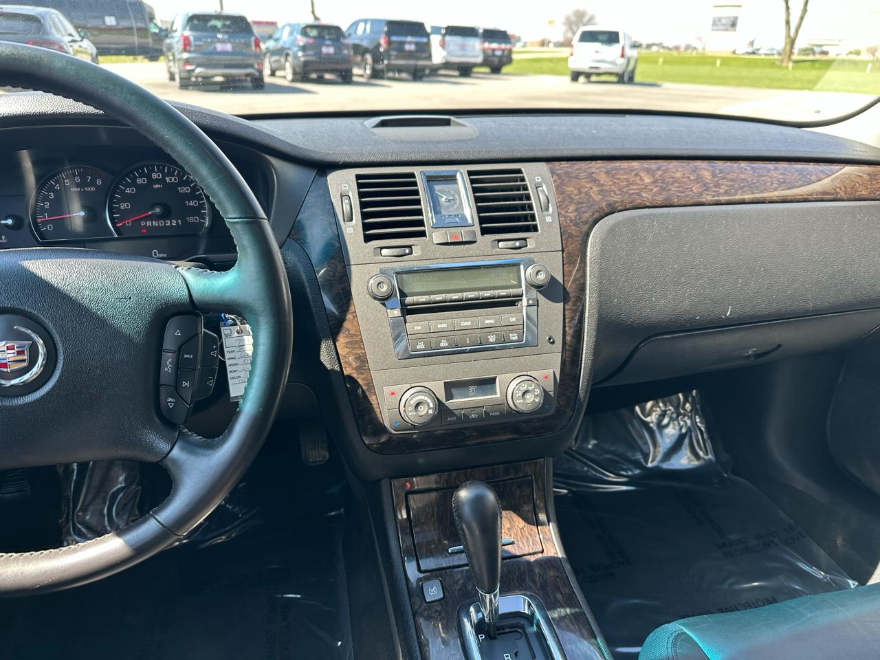 Cadillac DTS Luxury 2010