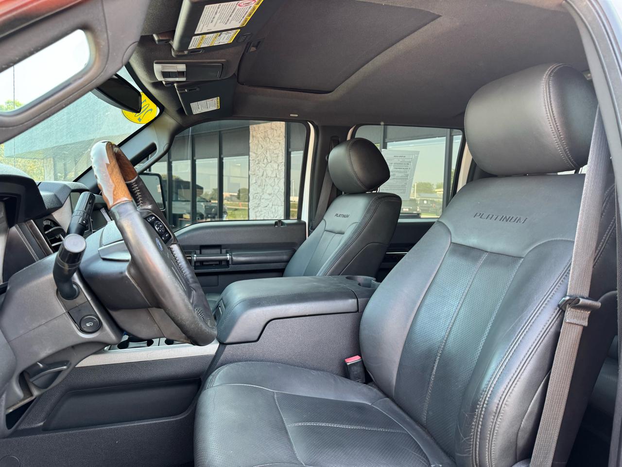 Ford F-250 SD Platinum Crew Cab 4WD 2016