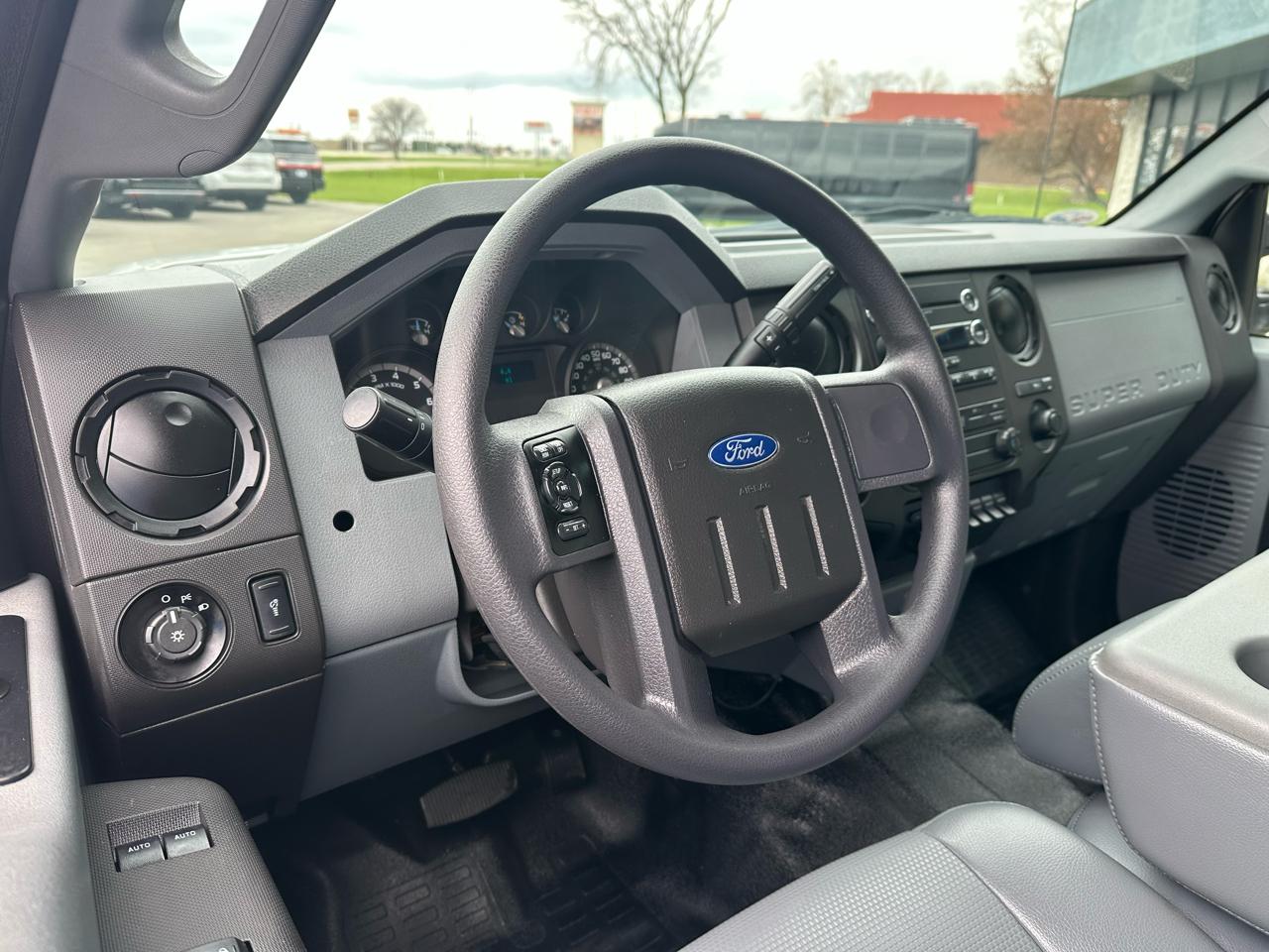 Ford F-250 SD XL SuperCab 4WD 2016