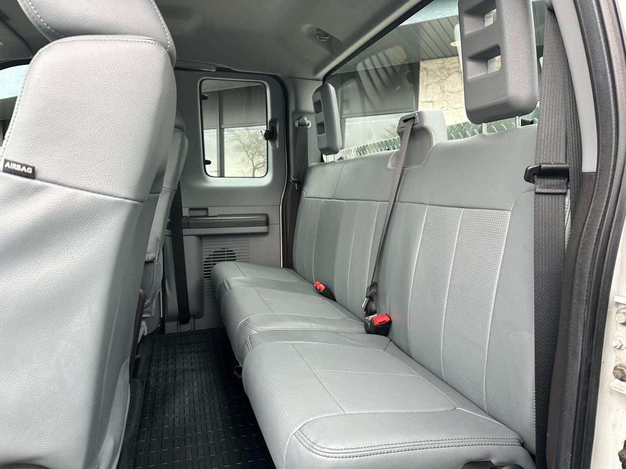 Ford F-250 SD XL SuperCab 4WD 2016