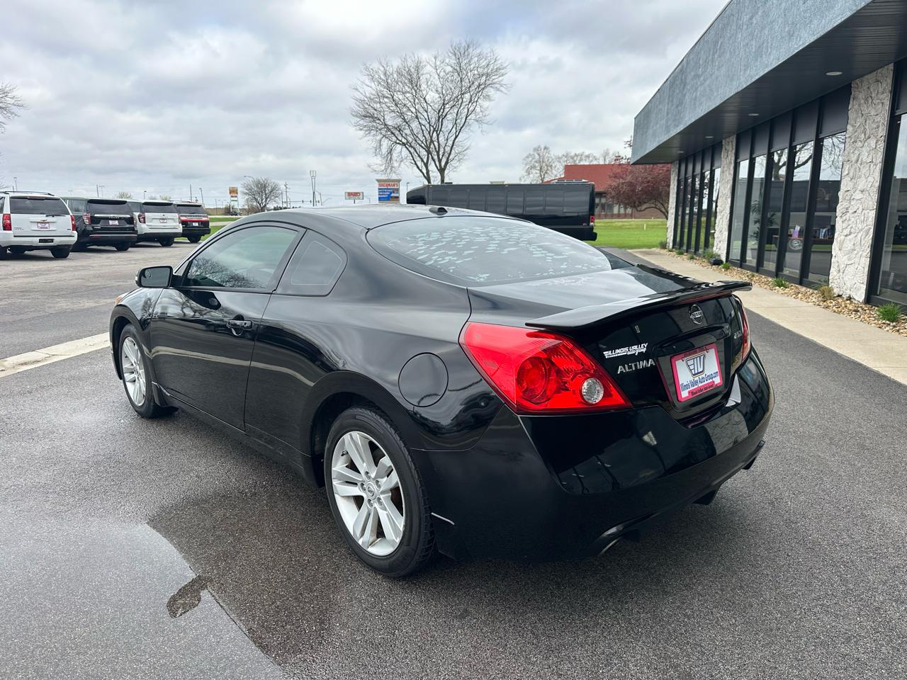 Nissan Altima 2.5 S Coupe 2011