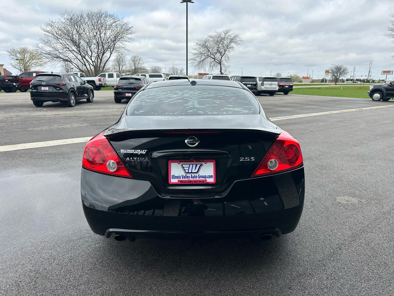 Nissan Altima 2.5 S Coupe 2011