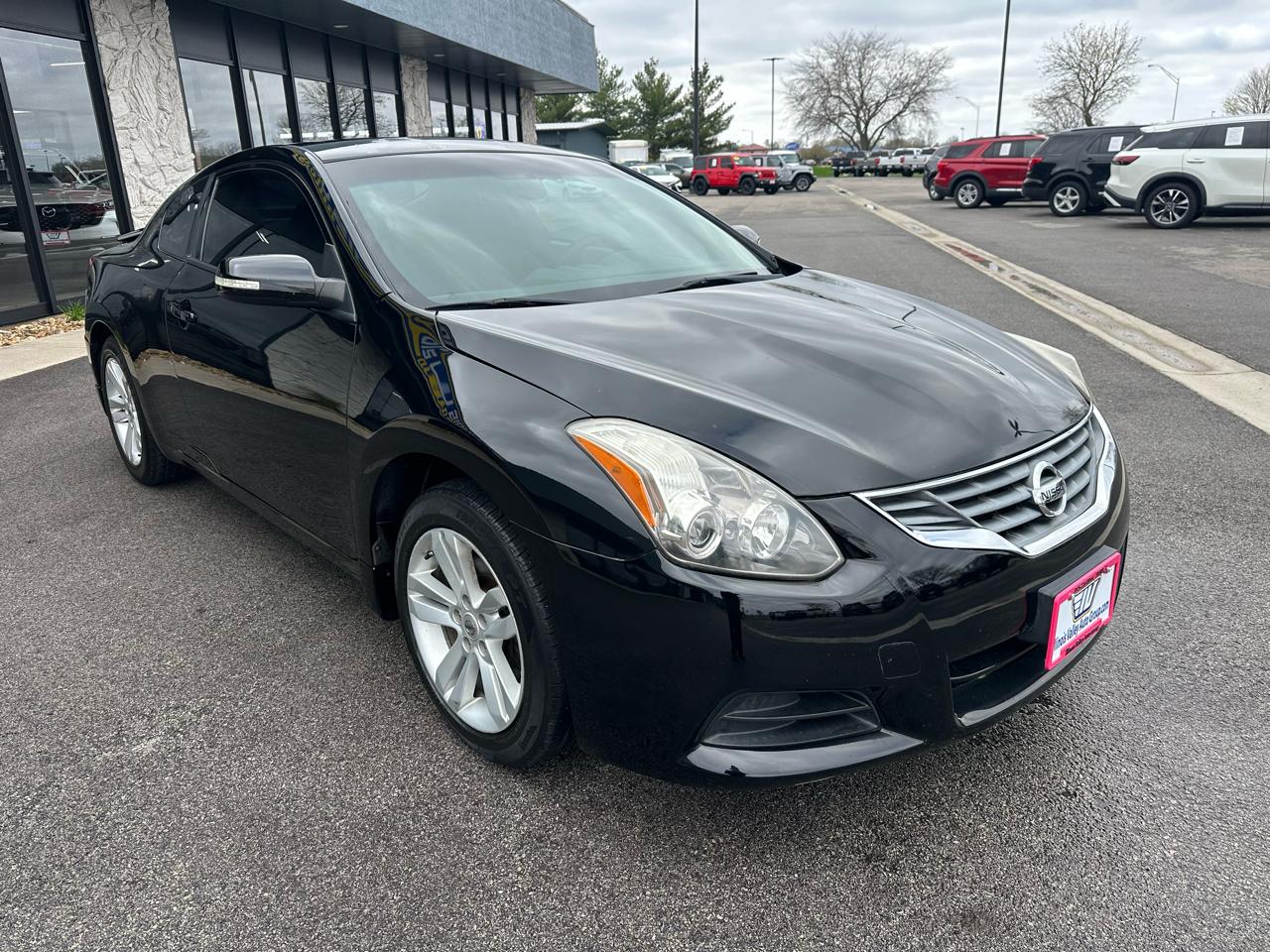 Nissan Altima 2.5 S Coupe 2011