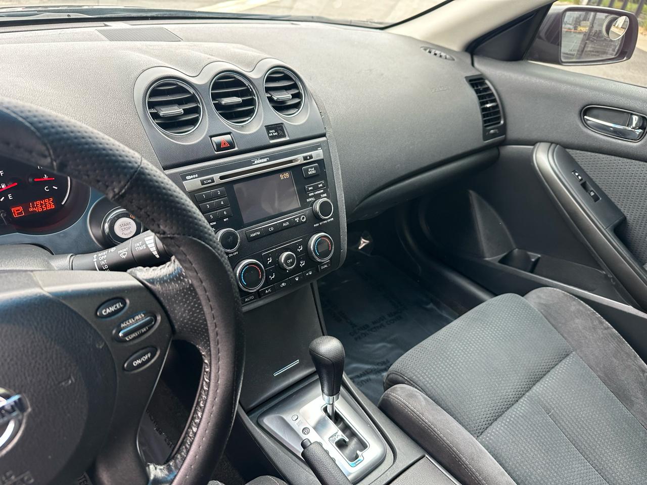 Nissan Altima 2.5 S Coupe 2011