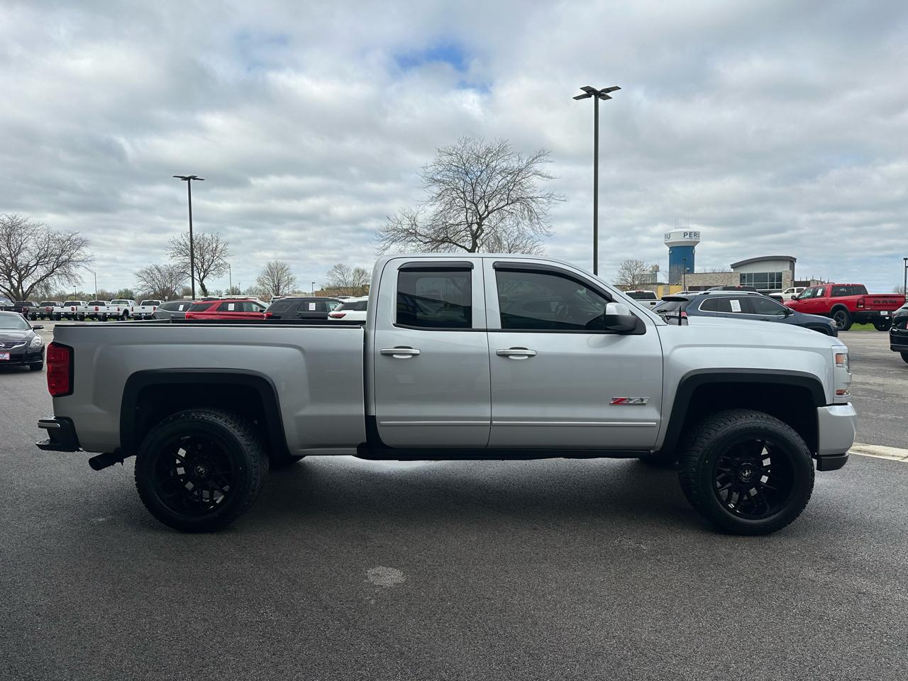 Chevrolet Silverado 1500 LT Double Cab 4WD 2016