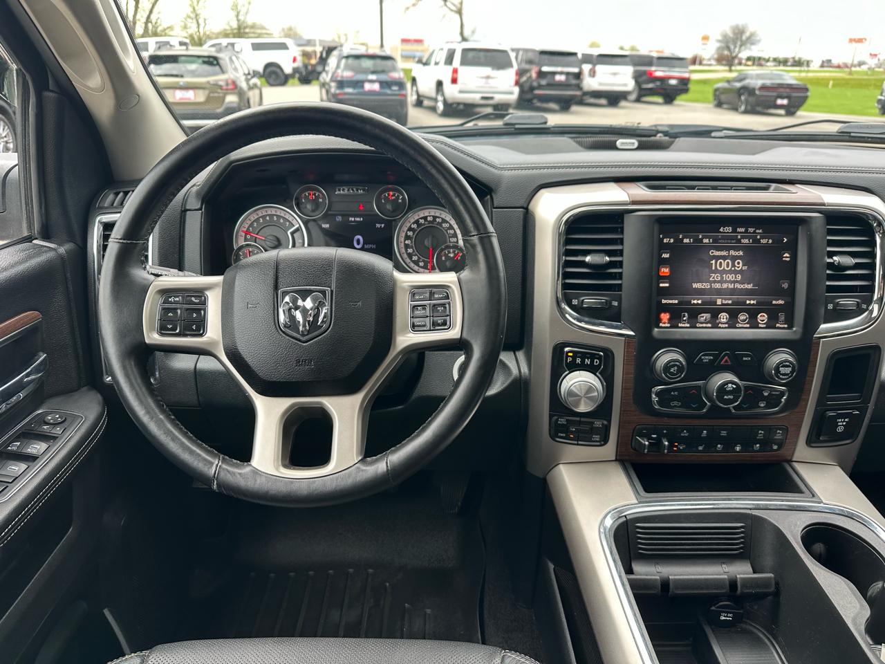 RAM 1500 Laramie Crew Cab 4WD 2017