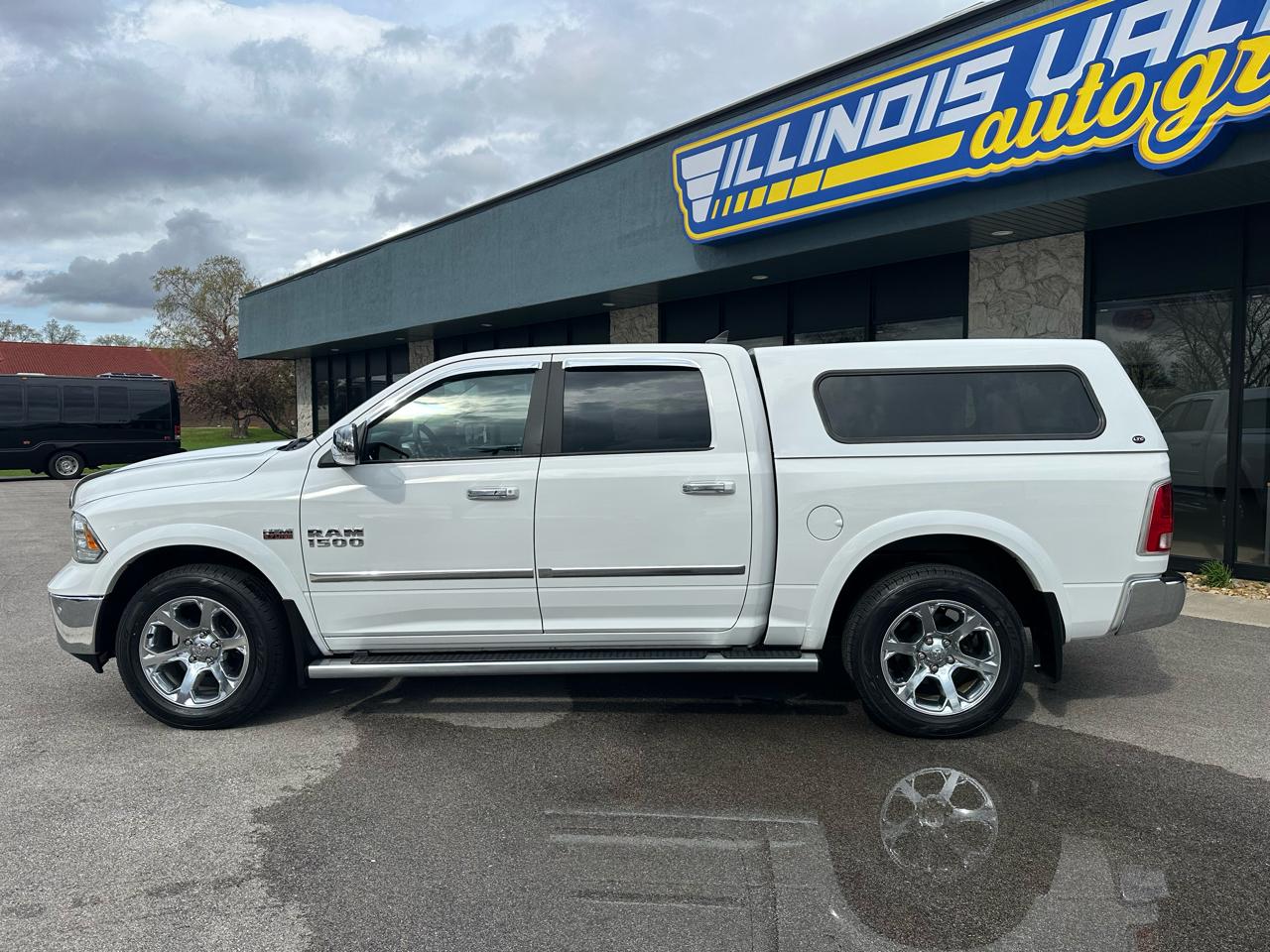 RAM 1500 Laramie Crew Cab 4WD 2017