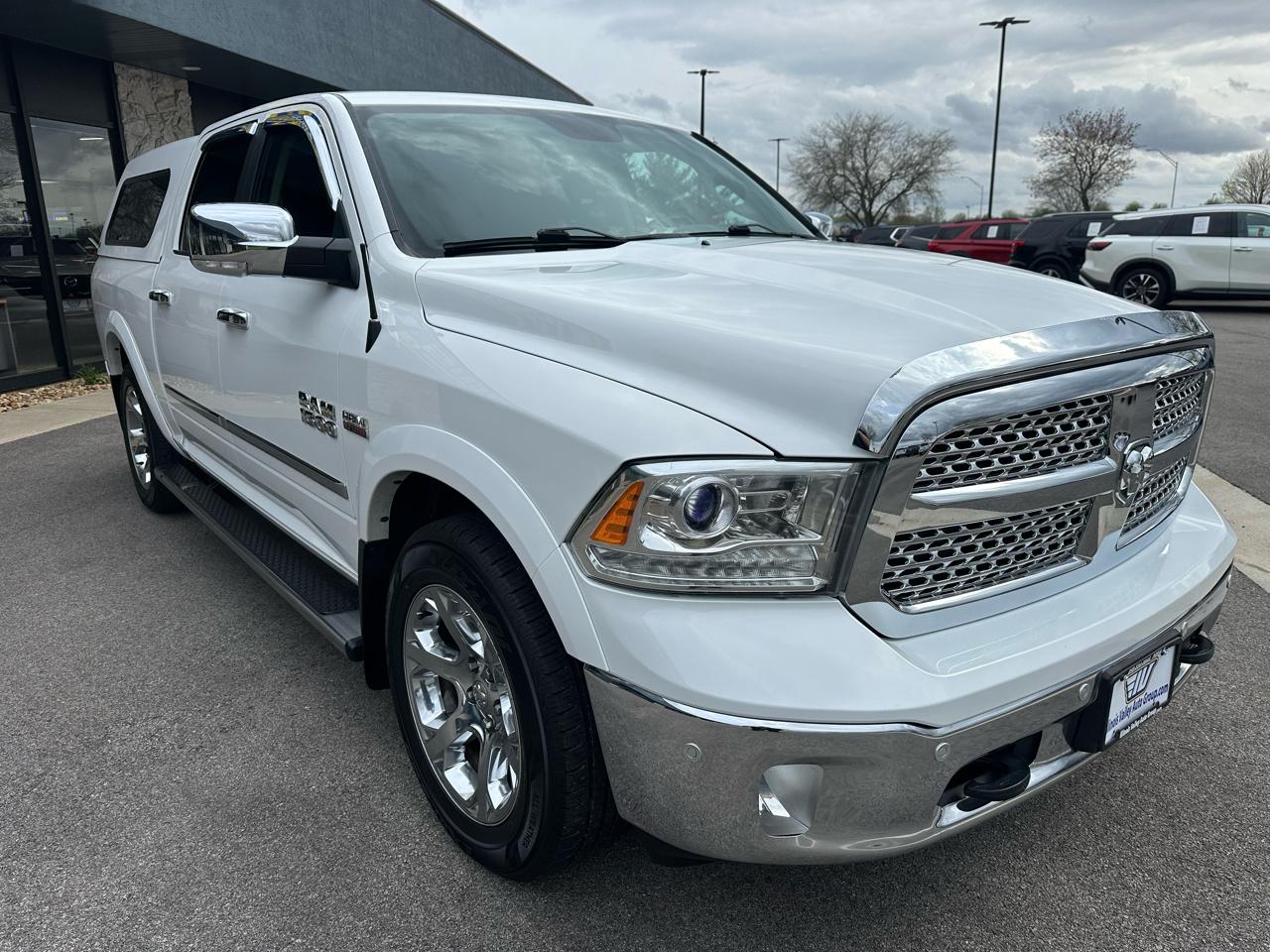 RAM 1500 Laramie Crew Cab 4WD 2017