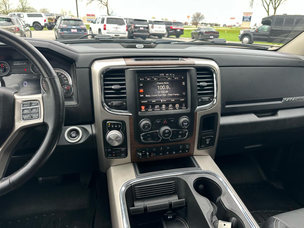 RAM 1500 Laramie Crew Cab 4WD 2017