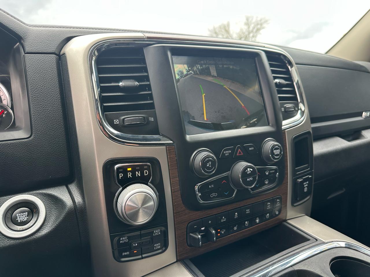 RAM 1500 Laramie Crew Cab 4WD 2017