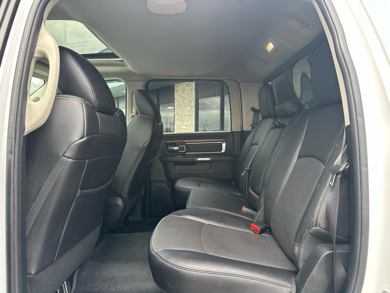 RAM 1500 Laramie Crew Cab 4WD 2017