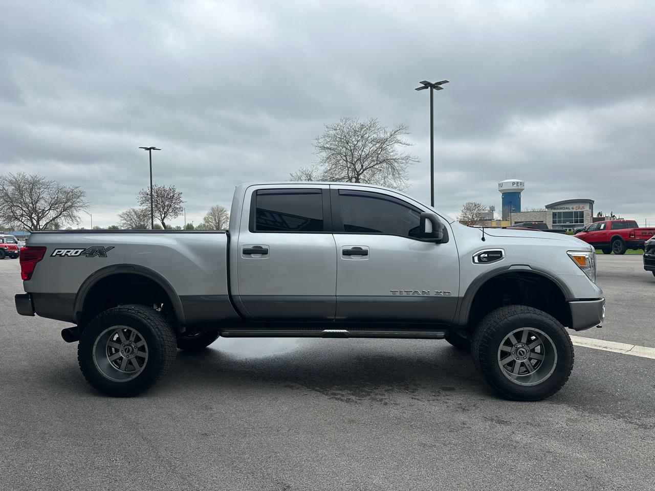 Nissan Titan XD PRO-4X 4WD Diesel 2017