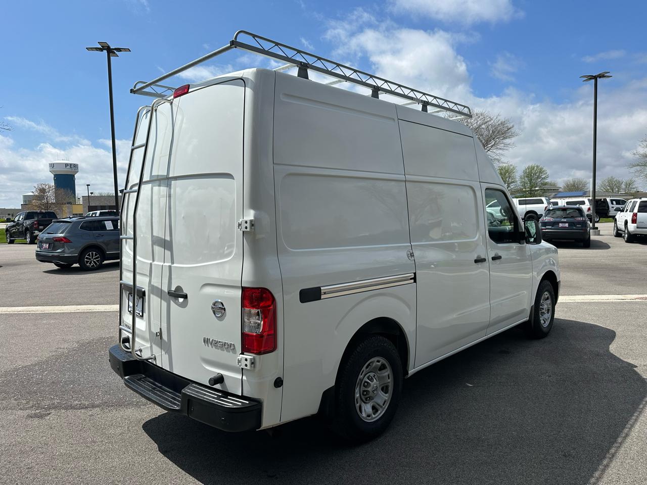 Nissan NV Cargo NV2500 HD High Roof V6 S 2018