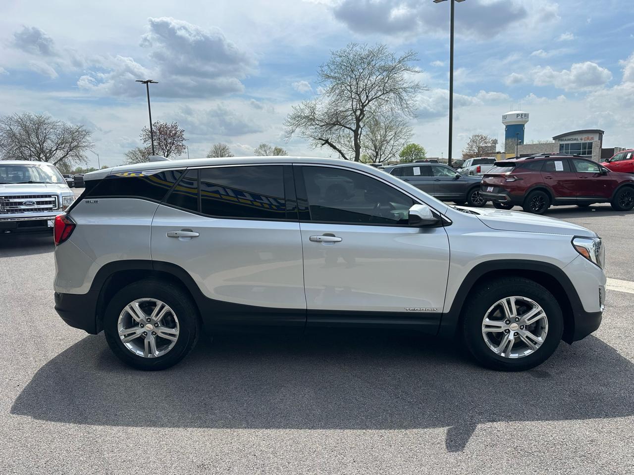 GMC Terrain FWD 4dr SLE 2020