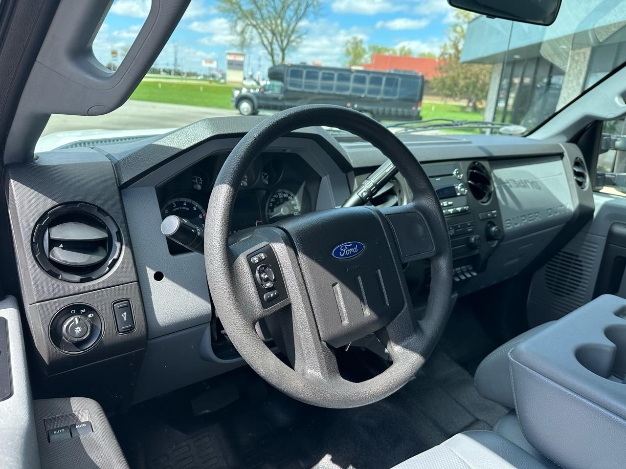 Ford F-250 SD XL SuperCab 4WD 2016