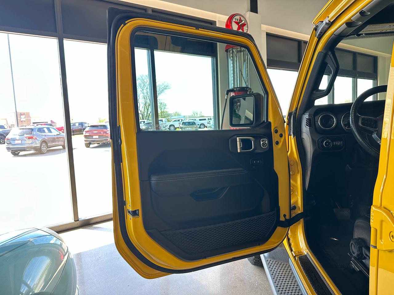 Jeep Wrangler Unlimited Sahara 2019