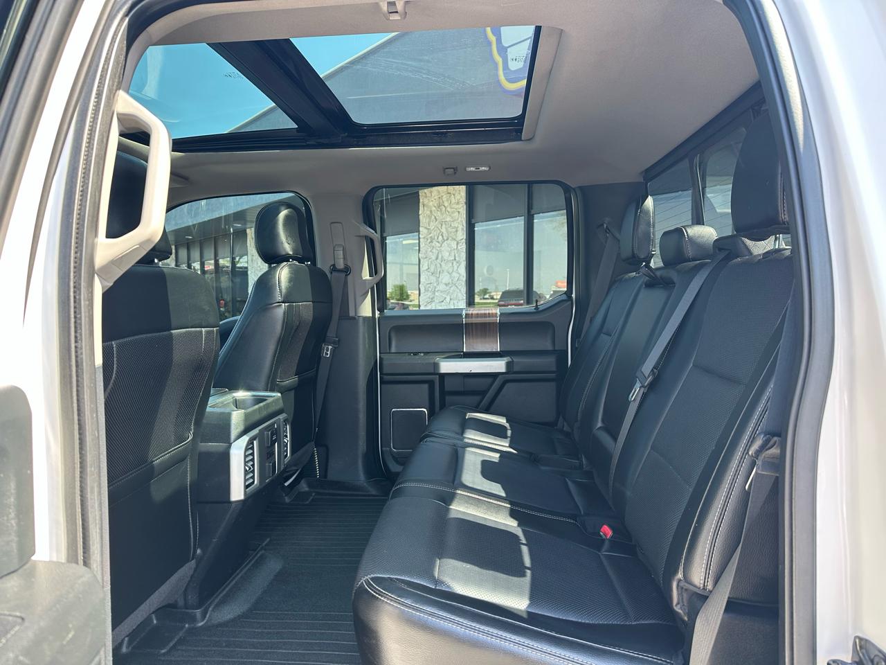 Ford F-150 Lariat SuperCrew 4WD 2016