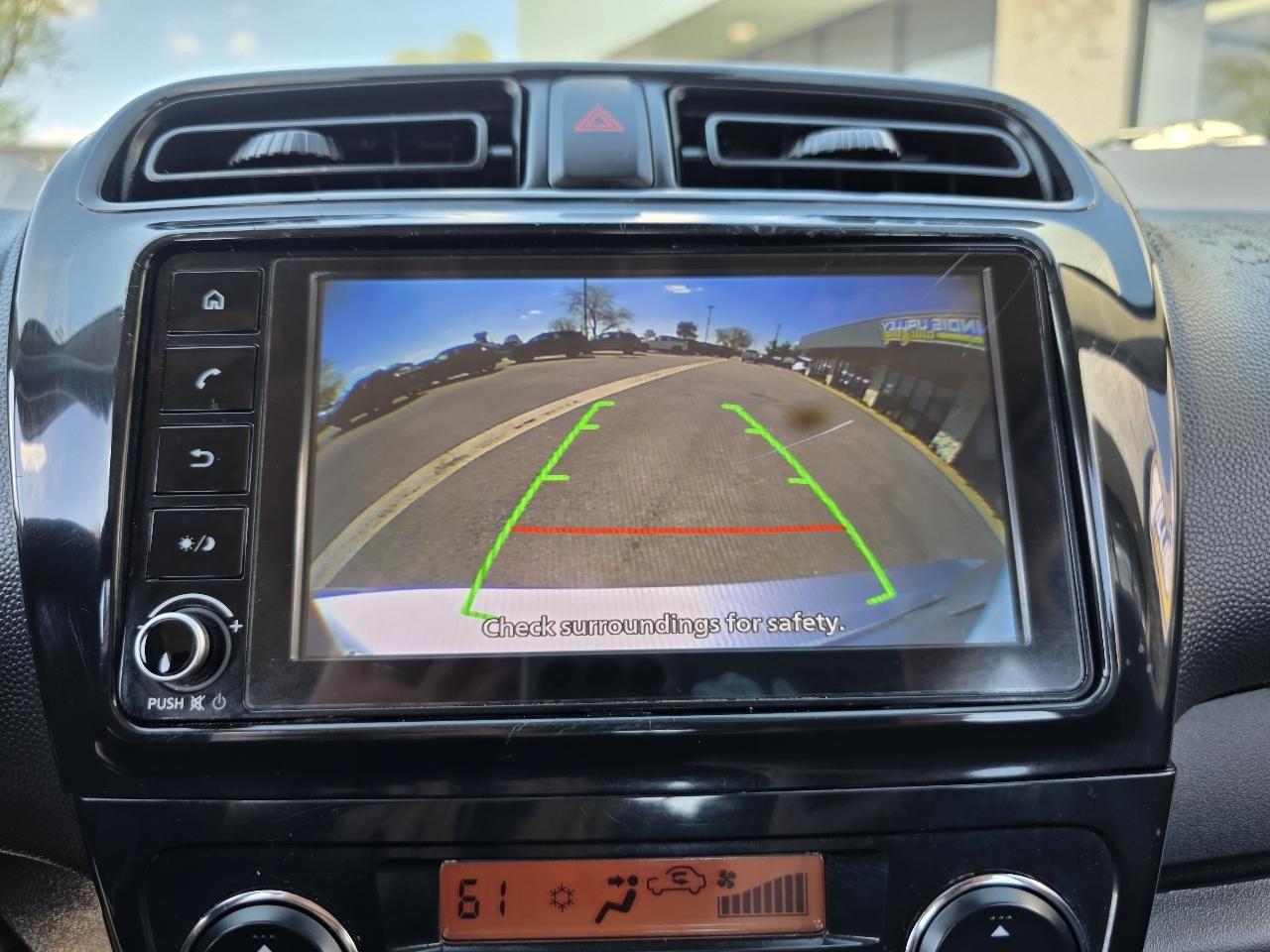 Mitsubishi Mirage ES 2024