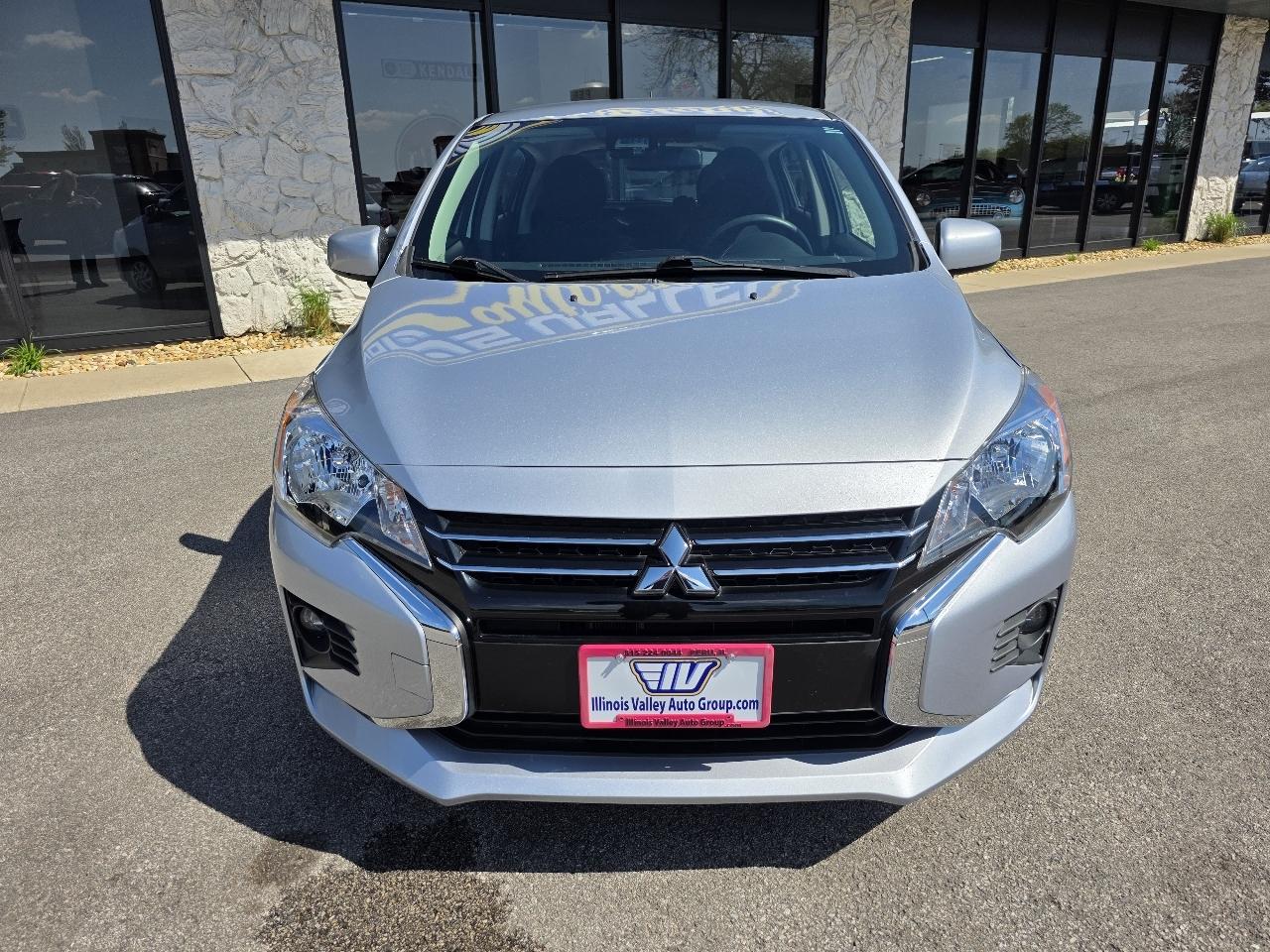 Mitsubishi Mirage ES 2024