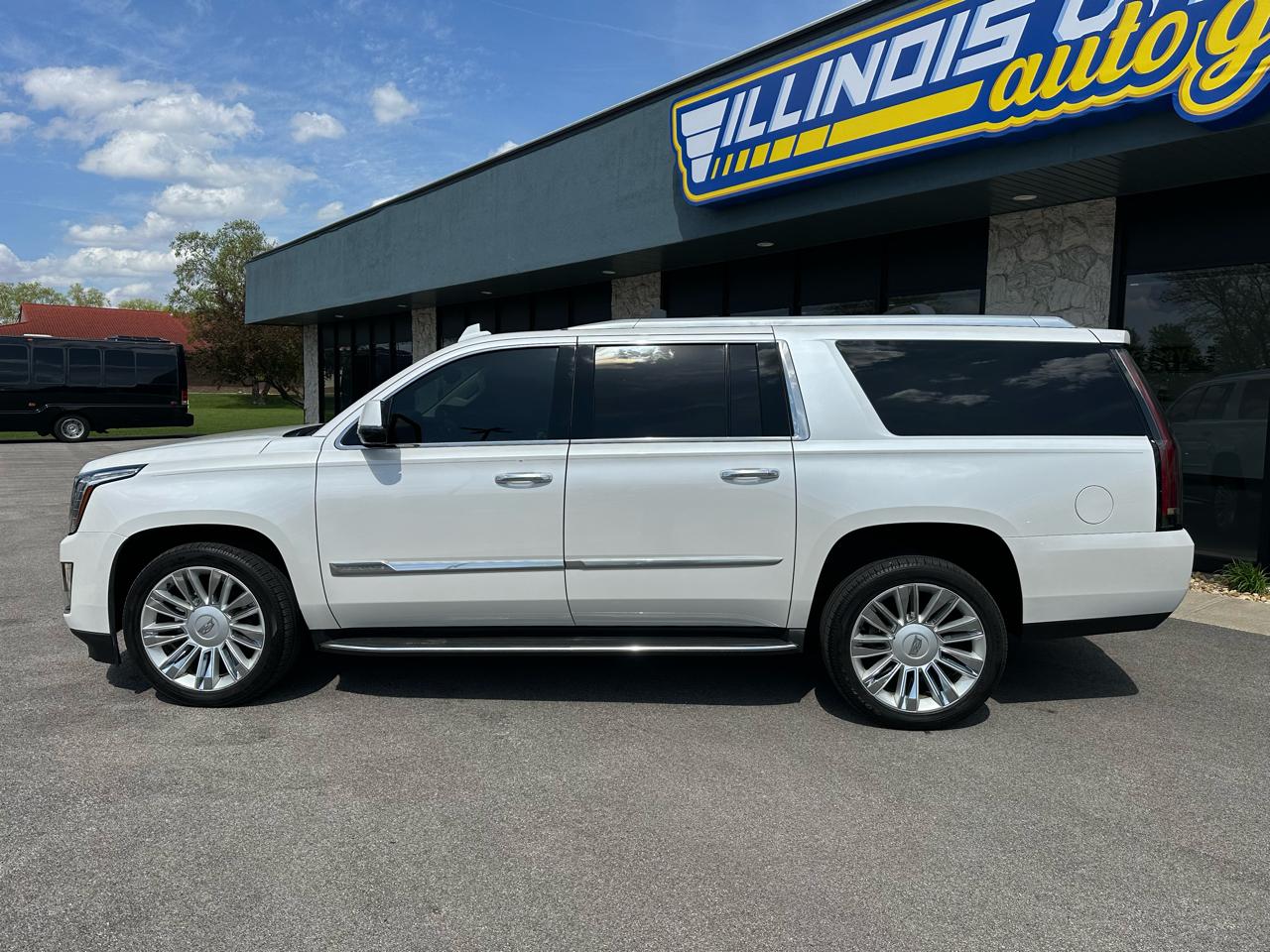 Cadillac Escalade ESV Luxury 4WD 2016