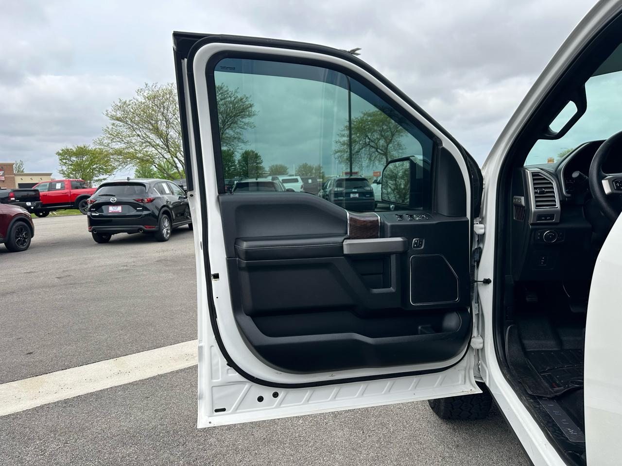 Ford F-150 Platinum SuperCrew 4WD 2016