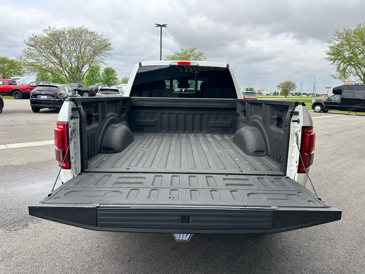 Ford F-150 Platinum SuperCrew 4WD 2016