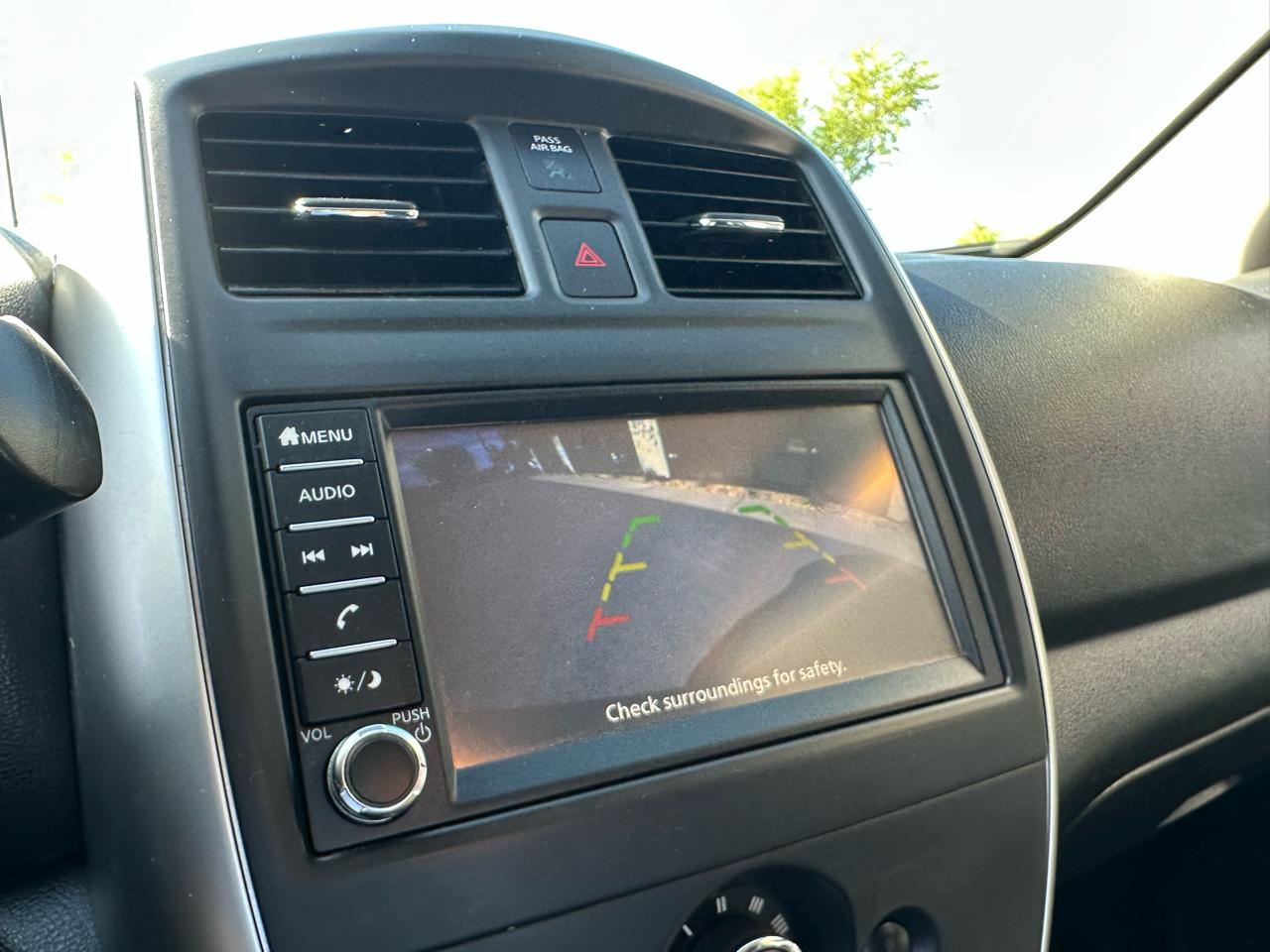 Nissan Versa SV 2019