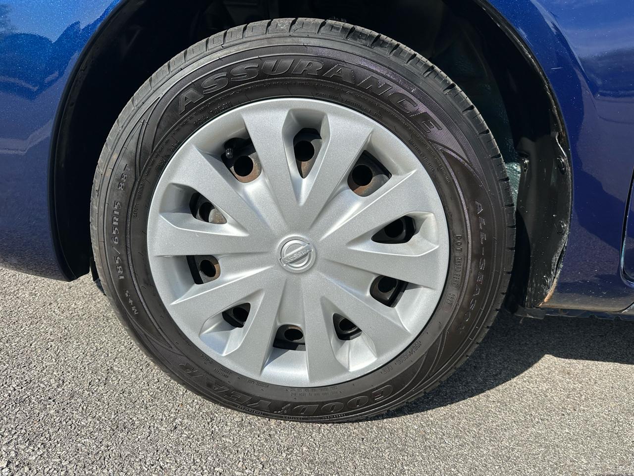 Nissan Versa SV 2019