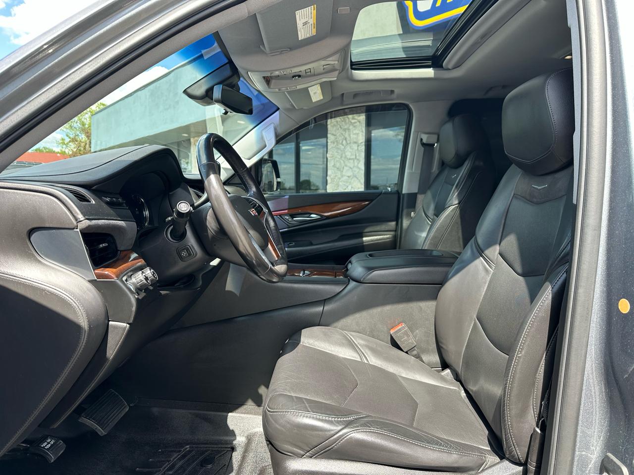 Cadillac Escalade Luxury 4WD 2019