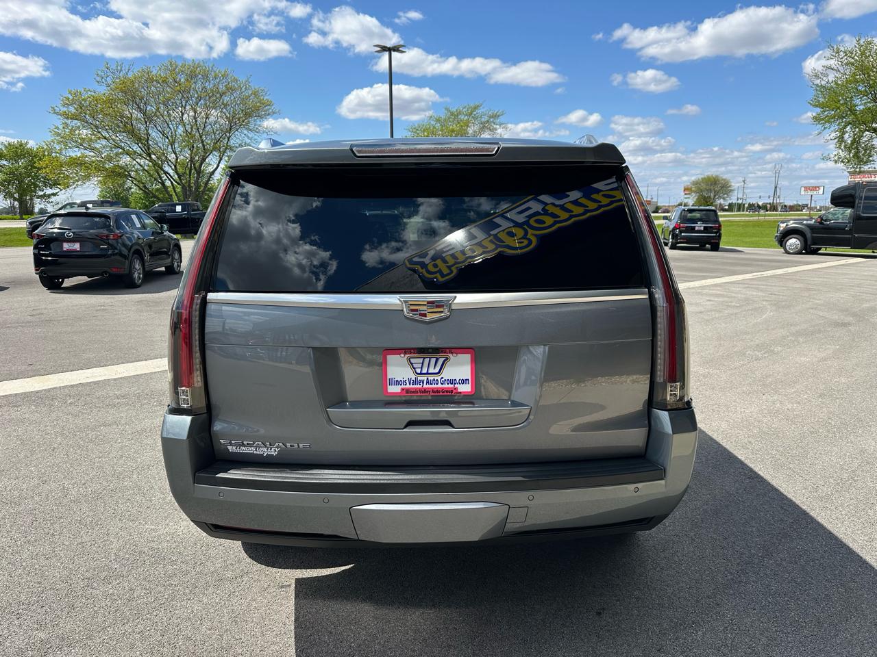 Cadillac Escalade Luxury 4WD 2019