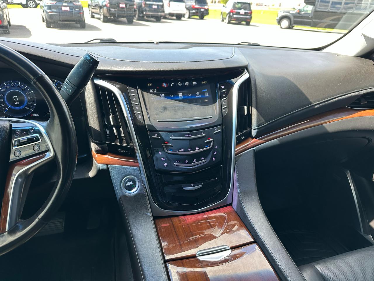 Cadillac Escalade Luxury 4WD 2019