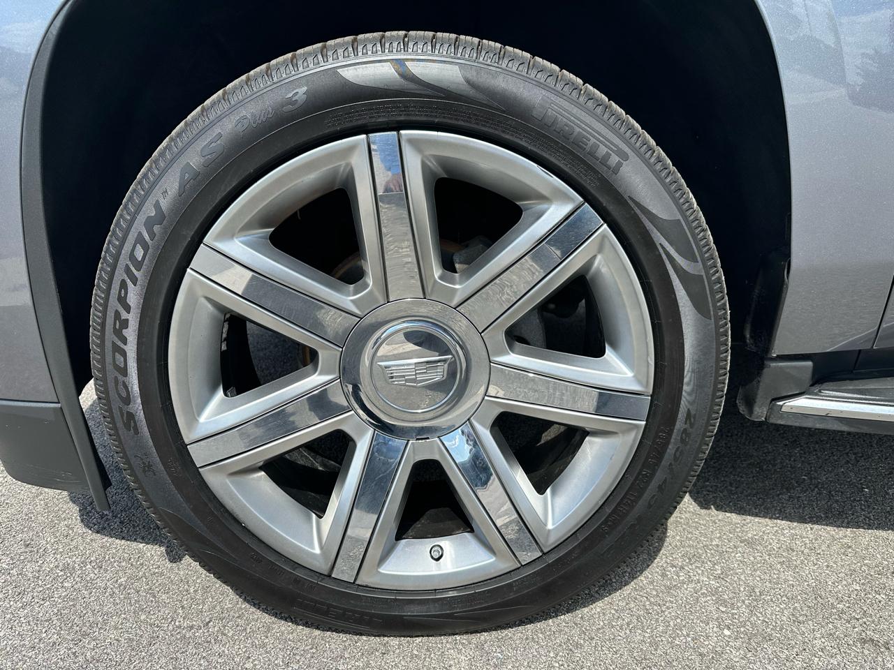 Cadillac Escalade Luxury 4WD 2019