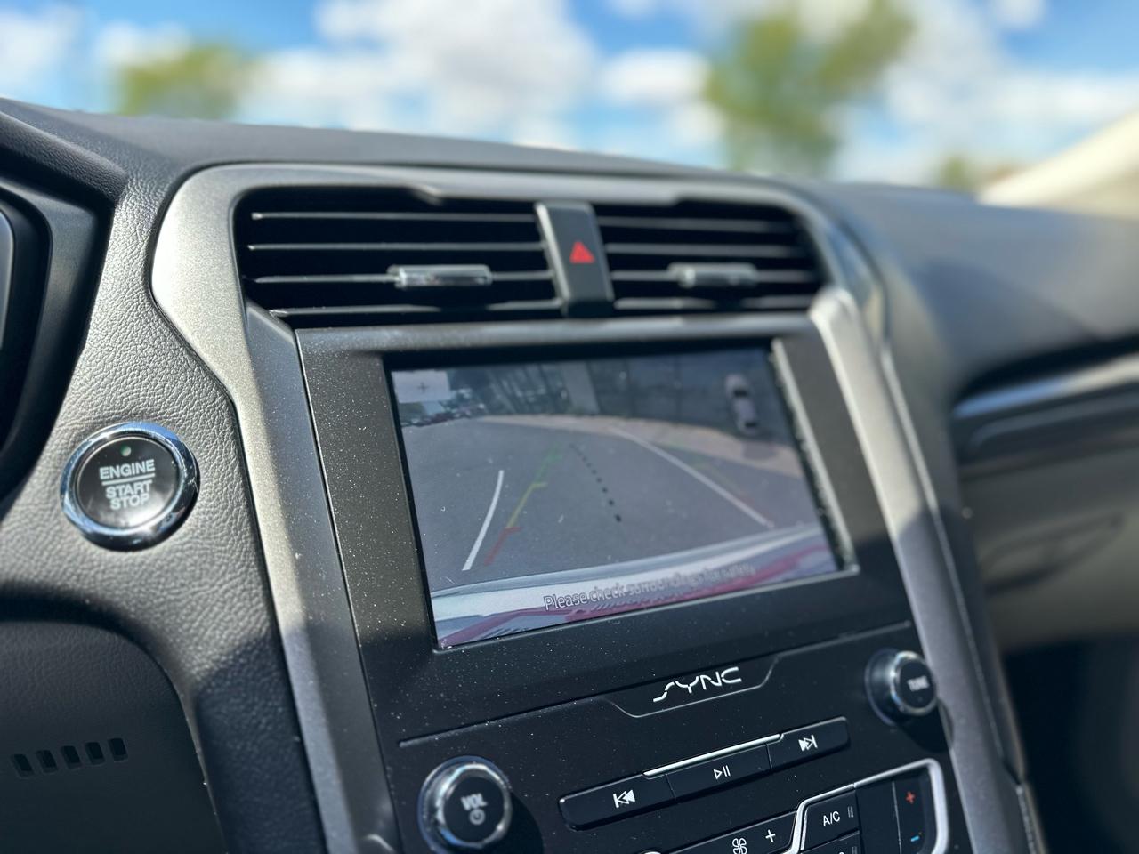 Ford Fusion Hybrid SE 2020