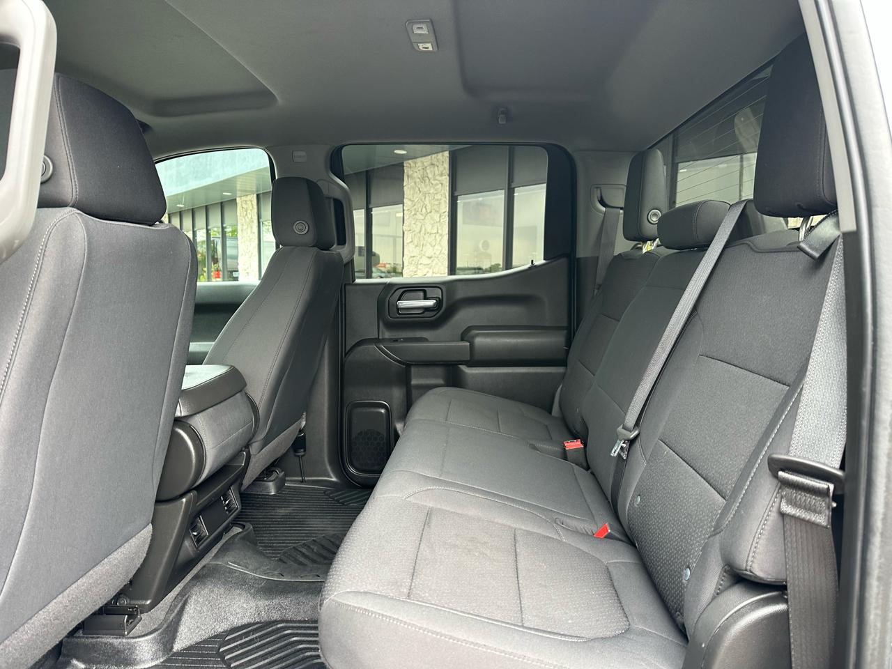 Chevrolet Silverado 1500 Custom Crew Cab Short Box 4WD 2021