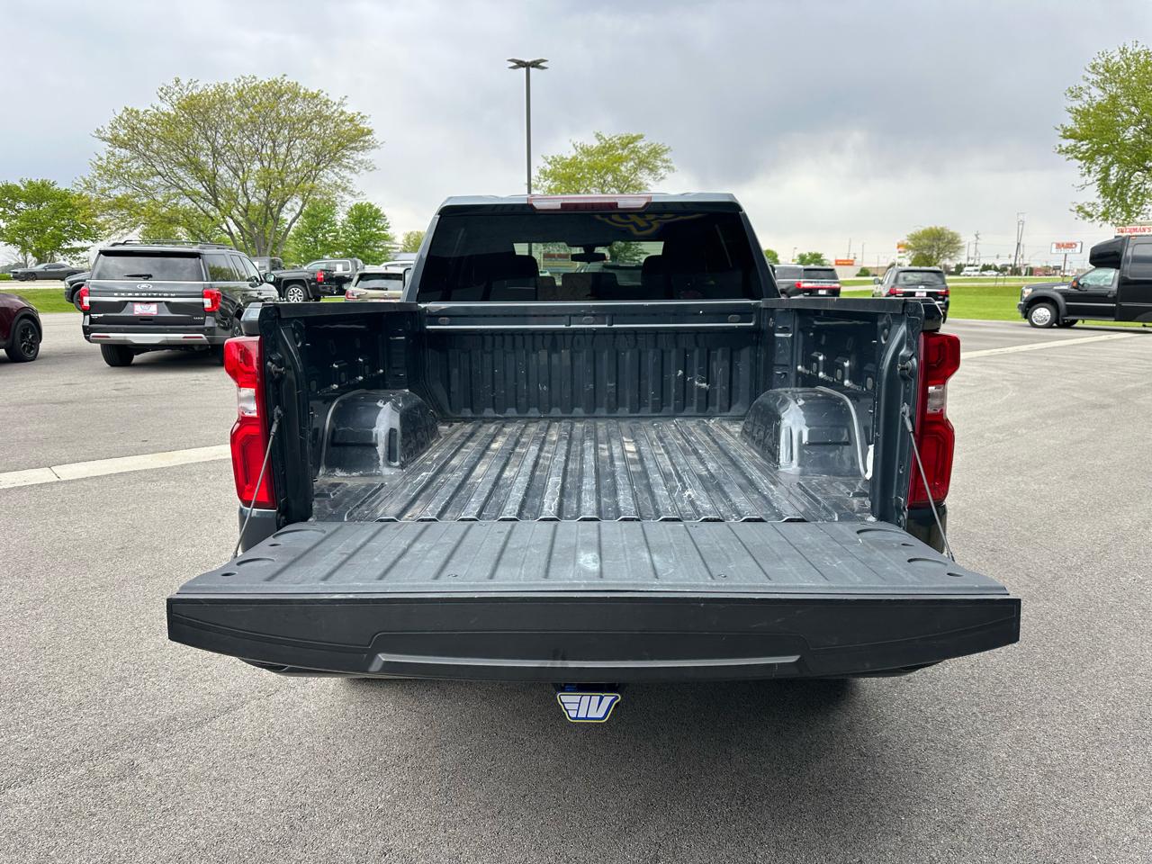 Chevrolet Silverado 1500 Custom Crew Cab Short Box 4WD 2021