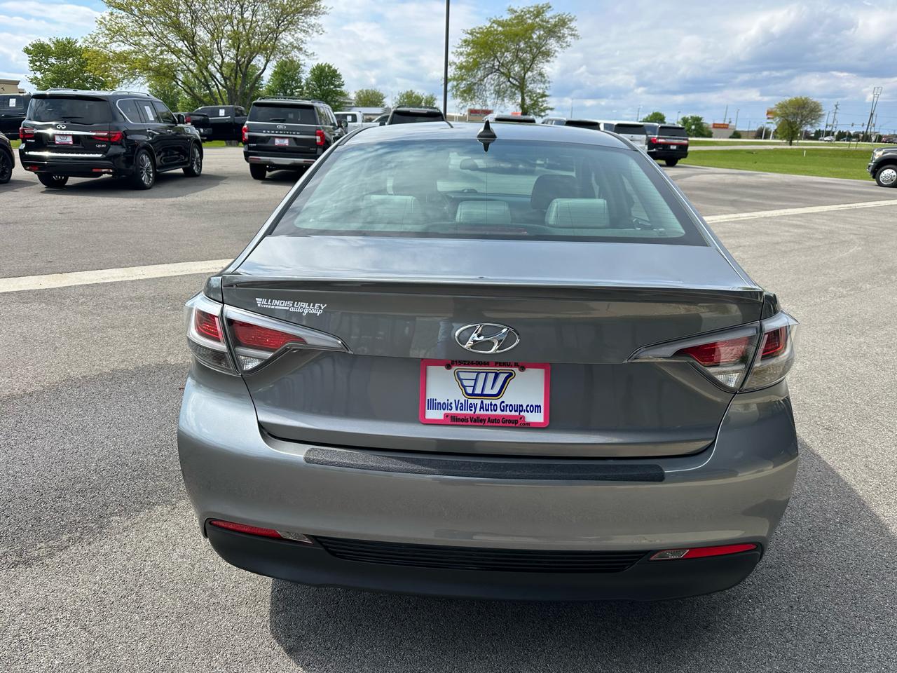 Hyundai Sonata Hybrid SE 2017