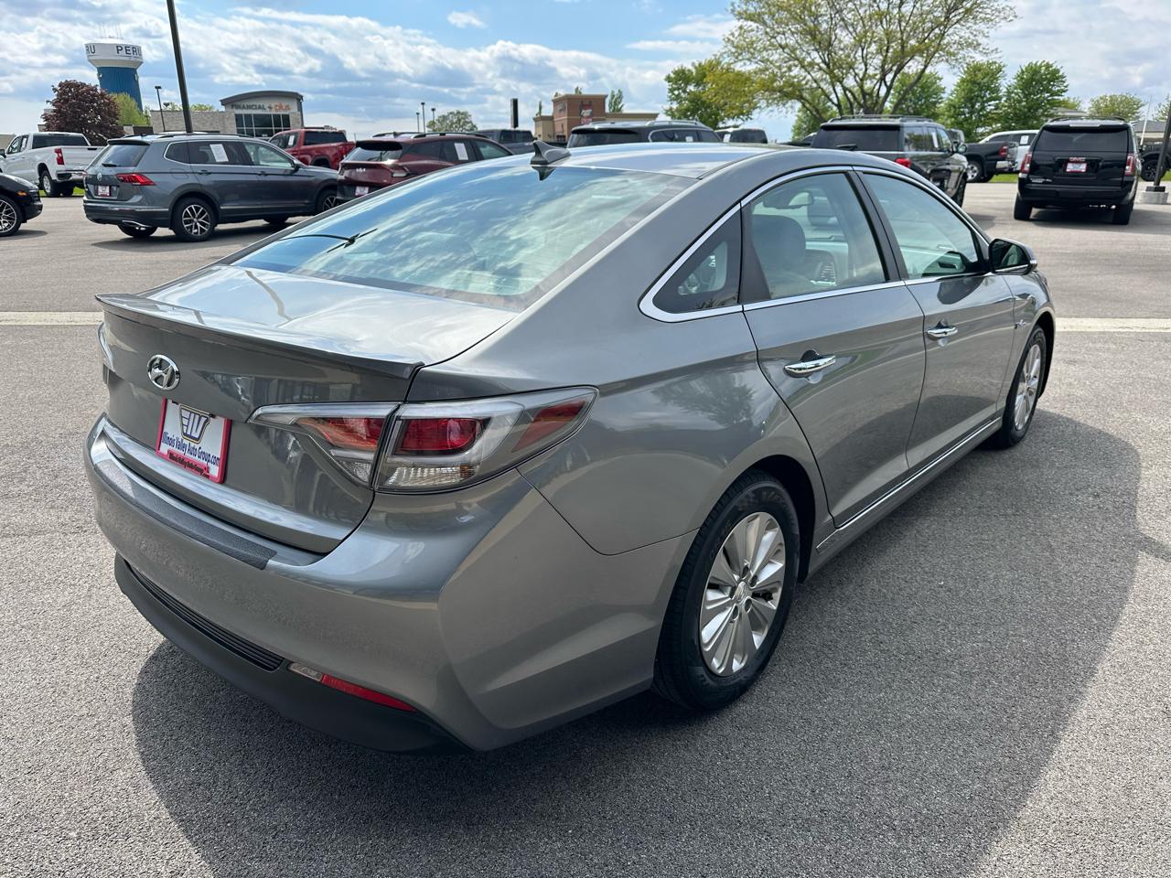 Hyundai Sonata Hybrid SE 2017