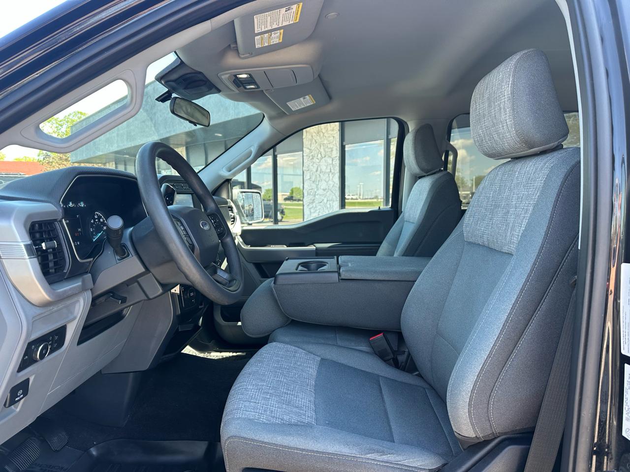 Ford F-150 XLT SuperCrew 4WD 2022
