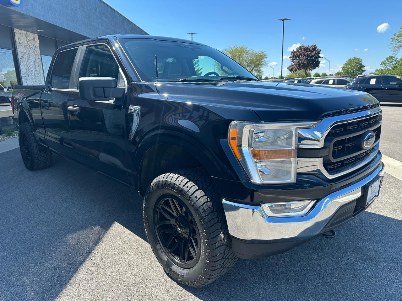 Ford F-150 XLT SuperCrew 4WD 2022