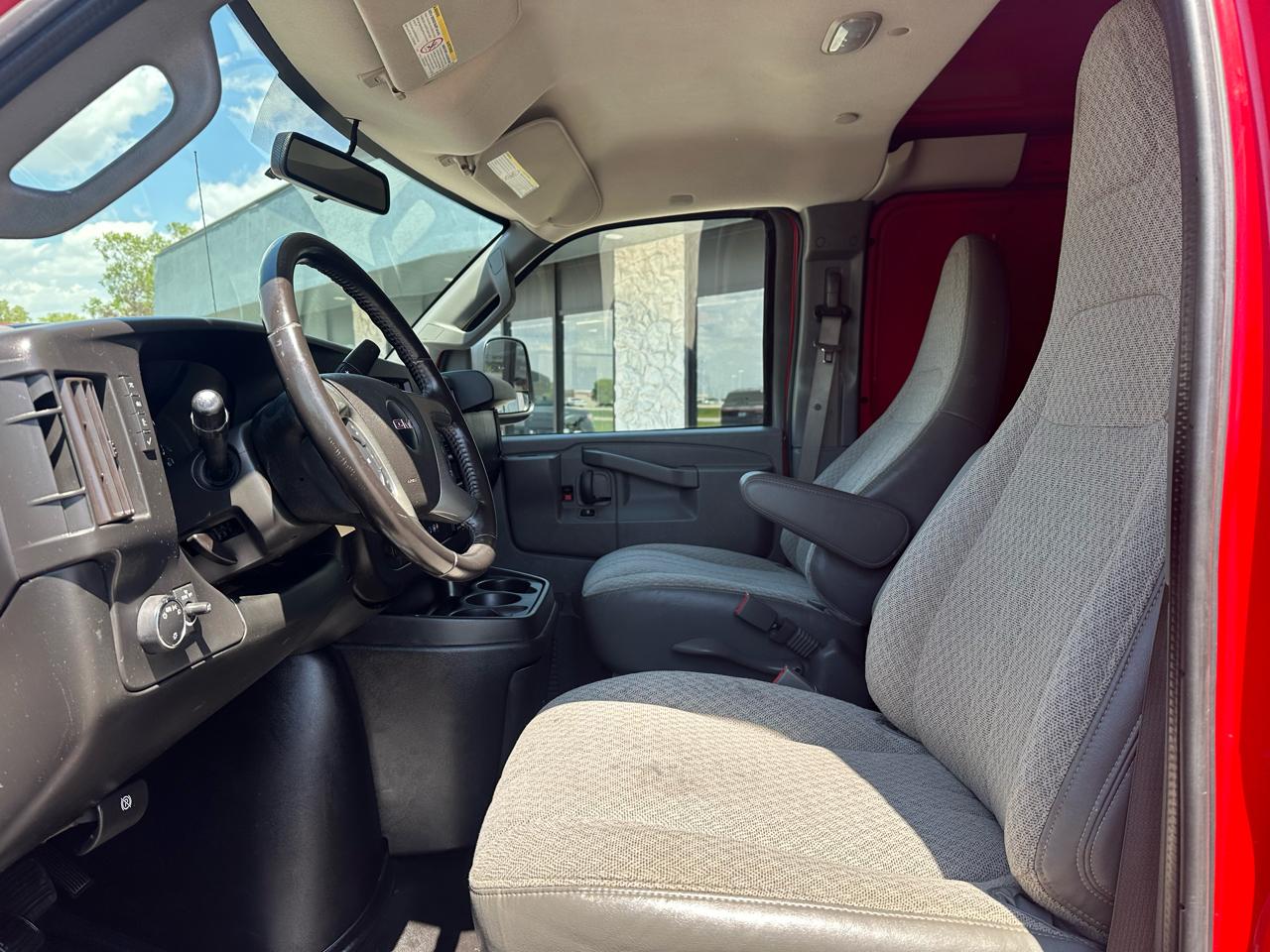 GMC Savana  2019