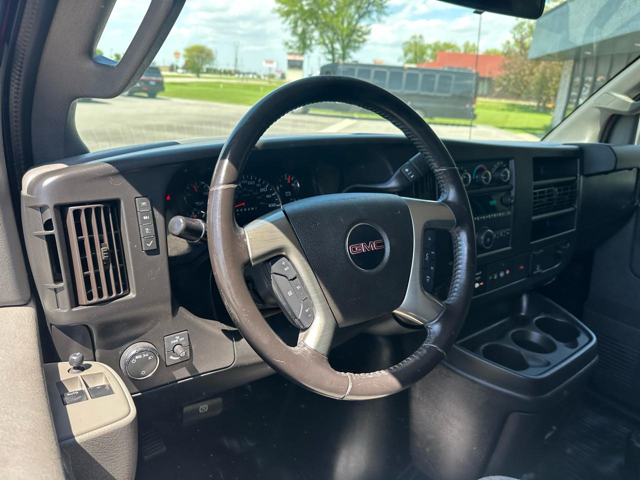 GMC Savana  2019