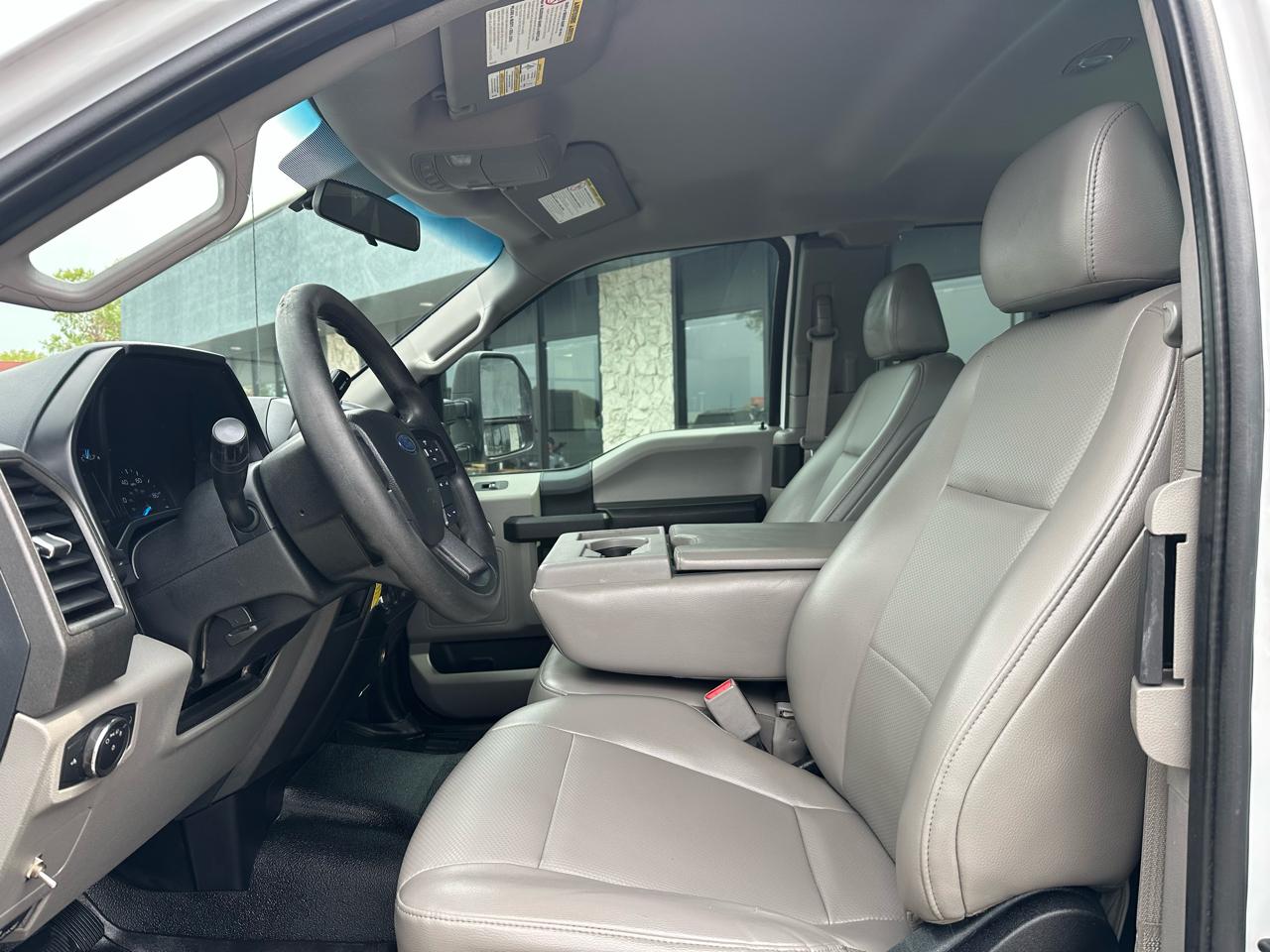 Ford F-250 SD XL SuperCab 4WD 2017